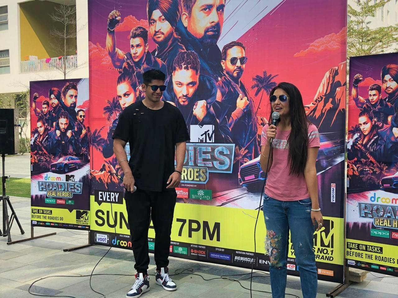 Varun Sood and Divya Agarwal encourage the audience to impress them and win a chance to go on the Roadies Tour!