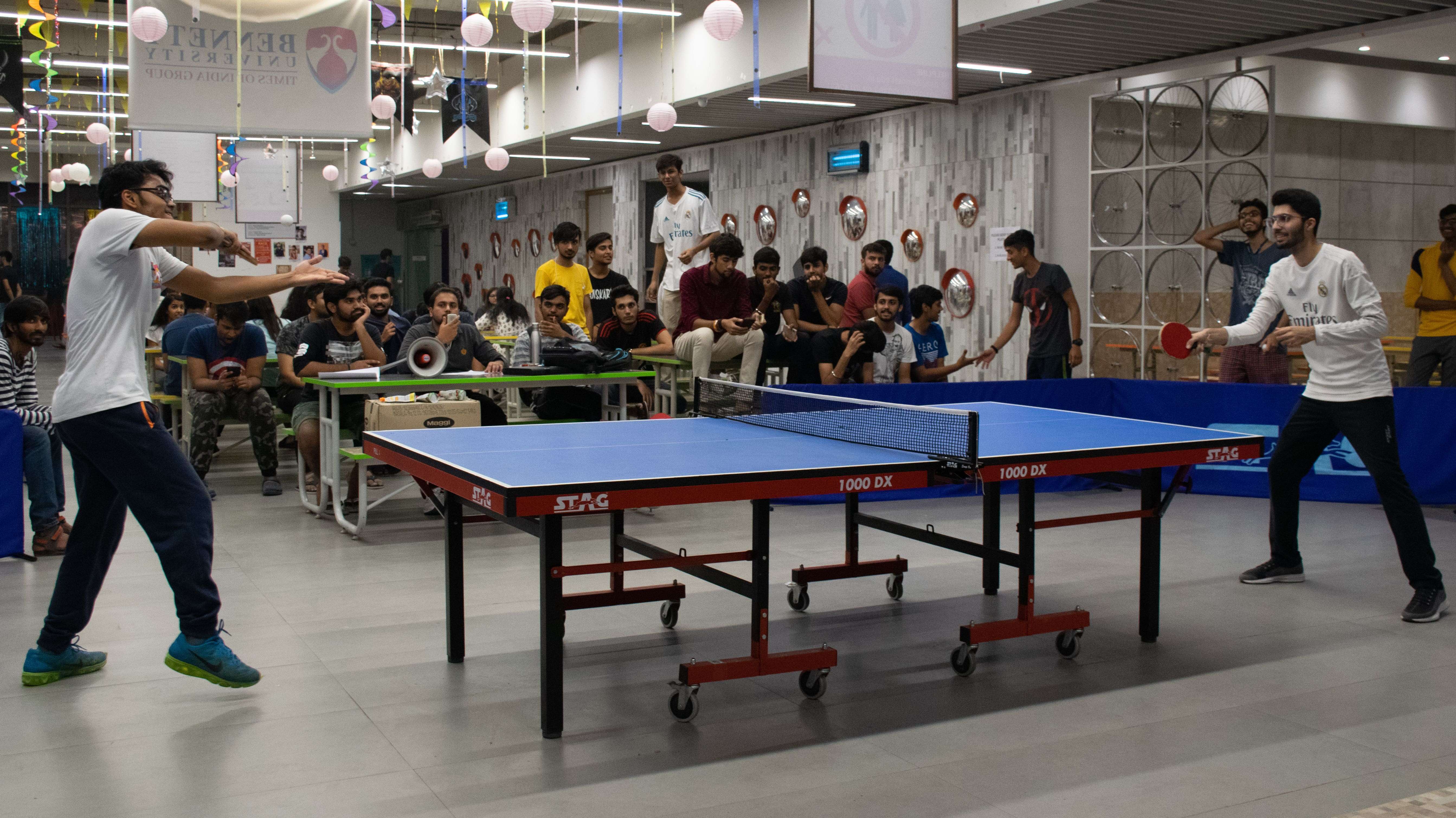 The players received huge support from friends and neutrals alike during the Ping Pong Finals. Showcased here is the 3rd place playoff between Mukund Mundhra (BTech) and Divyansh Gupta (BTech)