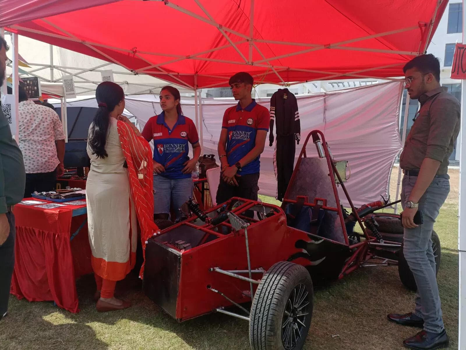 TechFest extravaganza: SCSET organizes club carnival