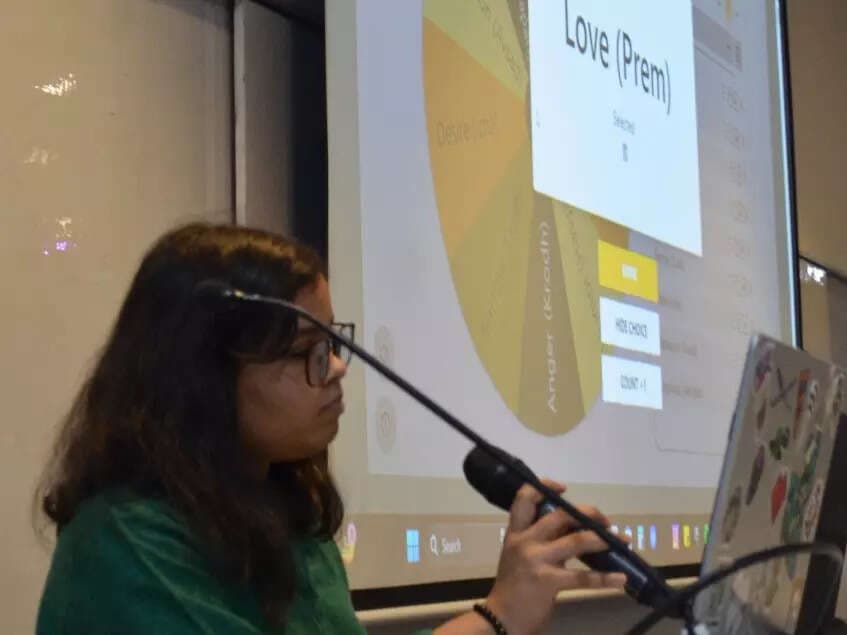At Cerebrum’s ‘Voices of Yore’, old poems get new tones