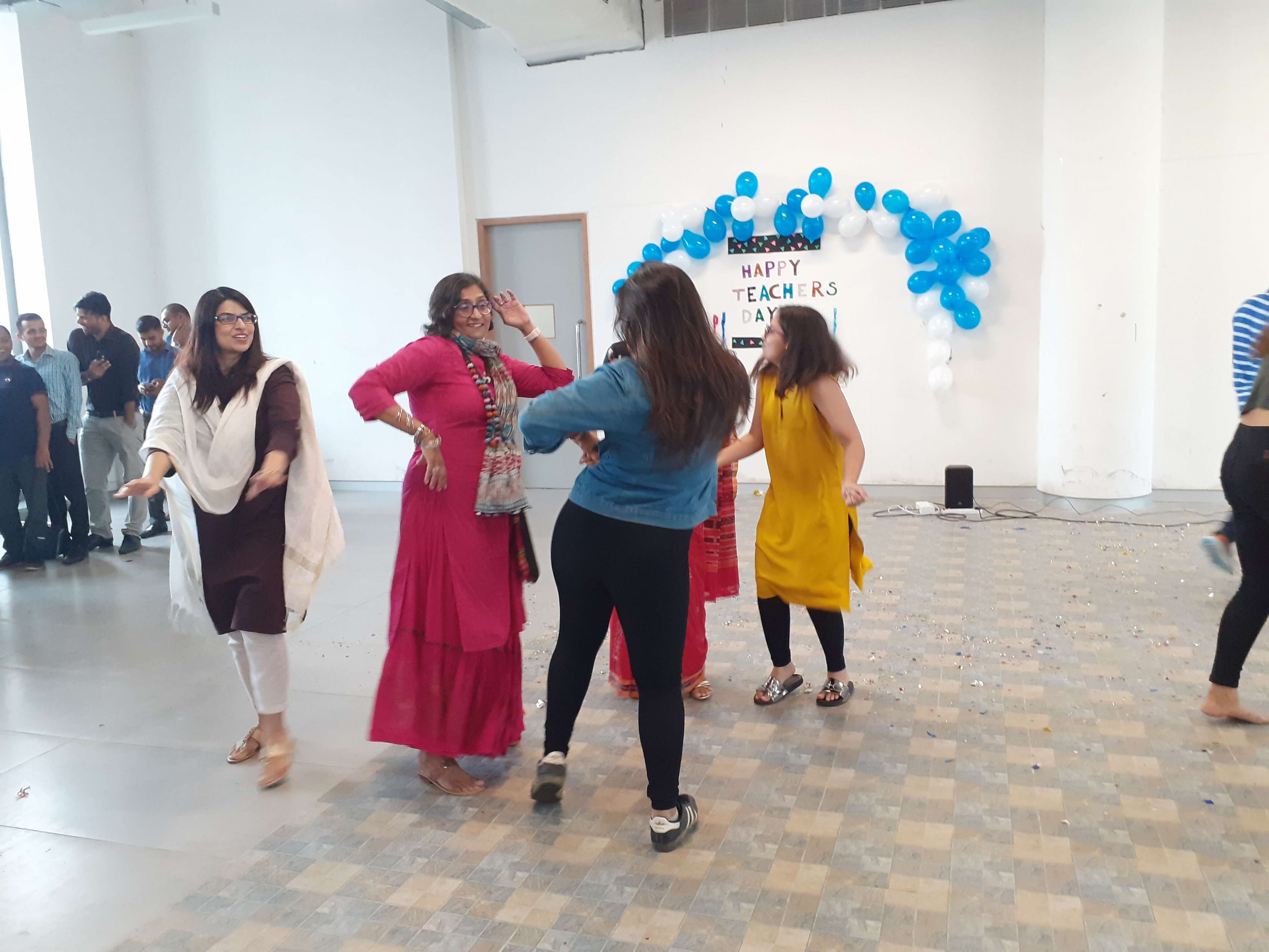 Faculty, students groove together on Teachers' Day