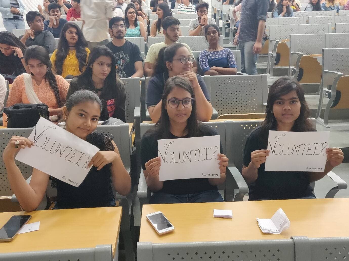 Students get to know each other at 'Meet the Unknown'