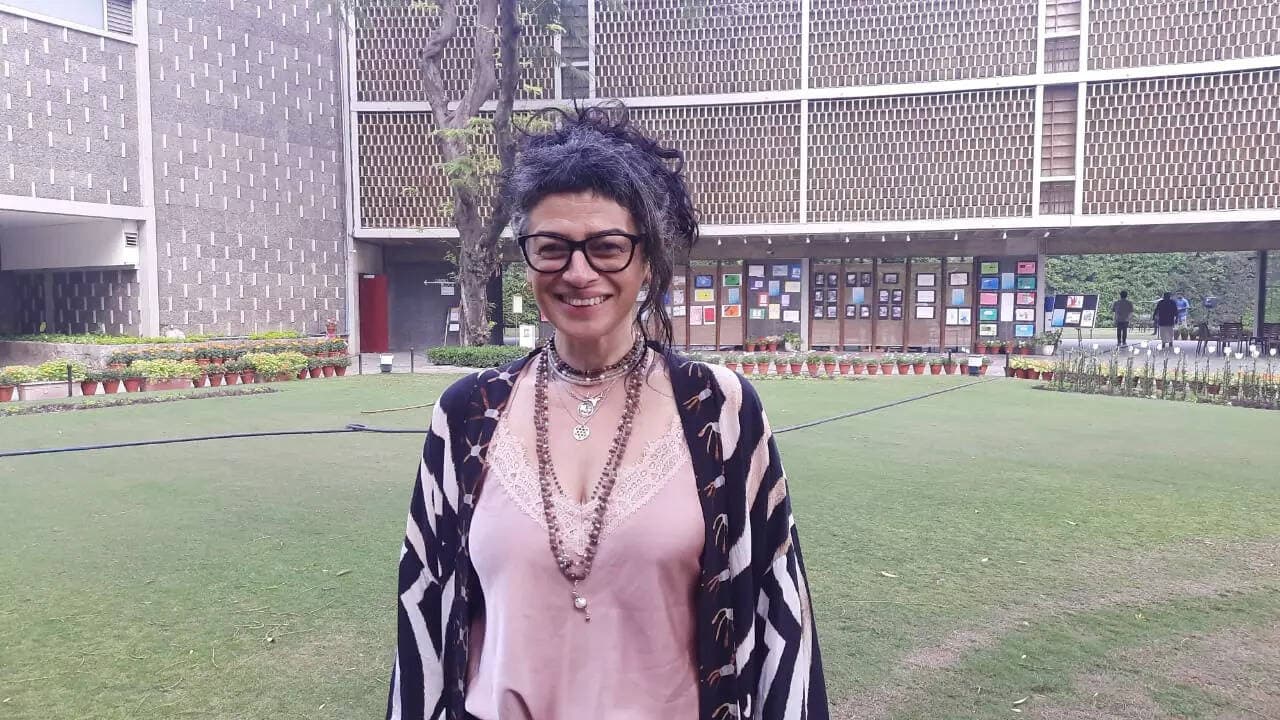 Touching sensitivity through humour in films at fest