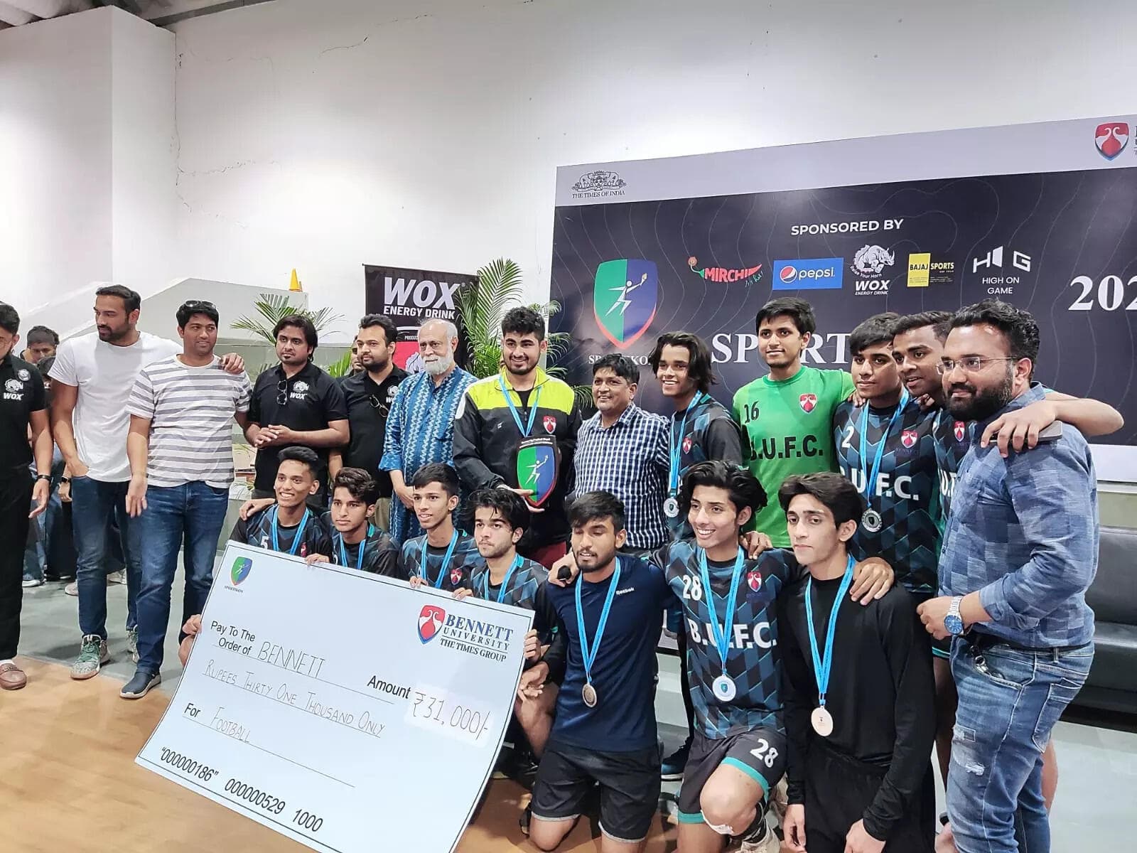 Bennett sends Sportikon off with an Award Ceremony