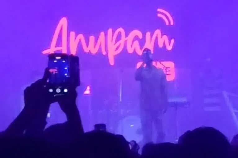 How Anupam Live Entranced BU With His Soulful Voice