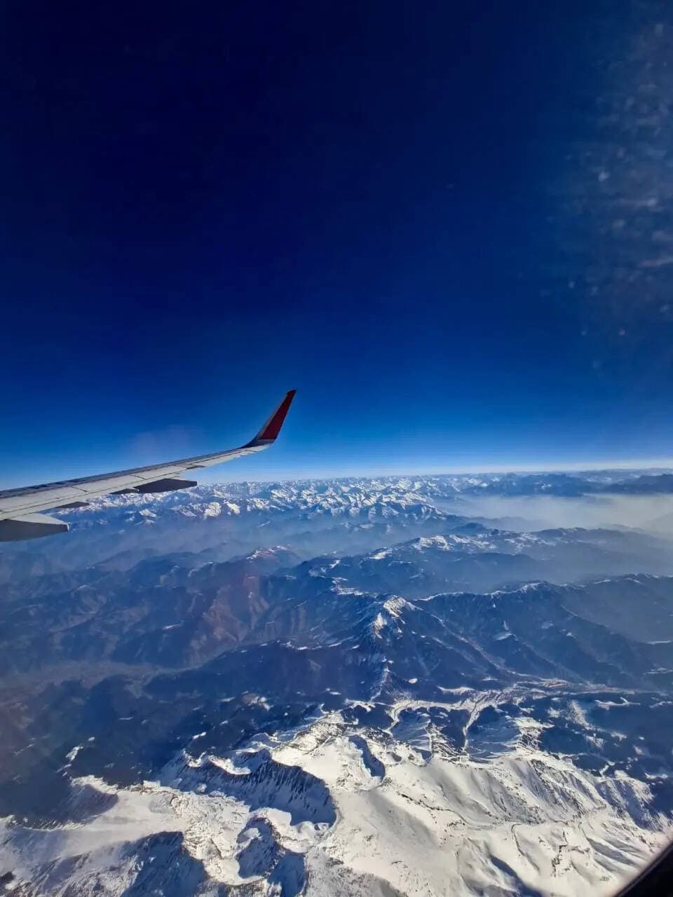 “Above the Clouds: A Journey Through Kashmir’s Beauty”